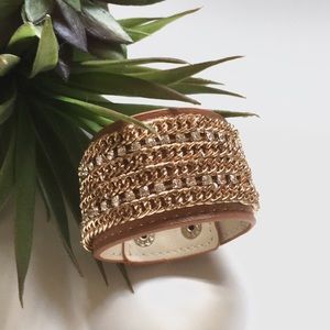 🌟3/$20🌟 Cuff Bracelet with Clasps